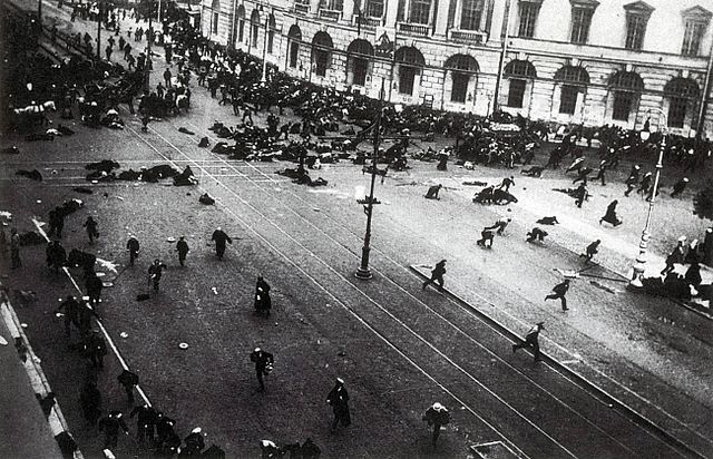 640px 19170704 Riot on Nevsky prosp Petrograd