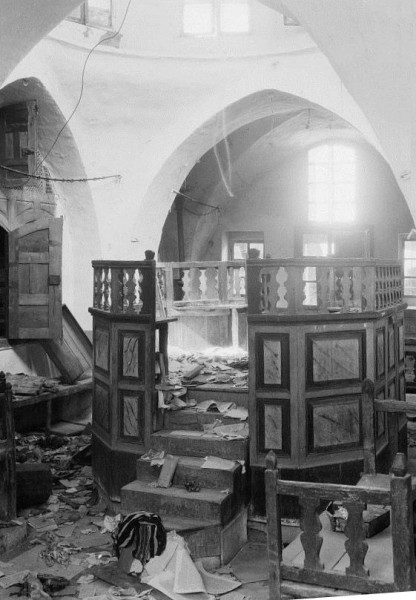 DesecratedsynagogueHebron1929